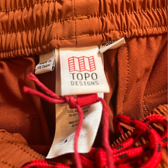 NWT Woman’s Topo Designs Boulder Tech Stretch Pants Brick Medium - Picture 3 of 6
